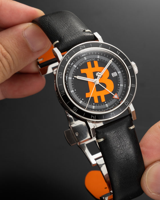CRYPTOMATIC Jetsetter JET-112 detail shot
