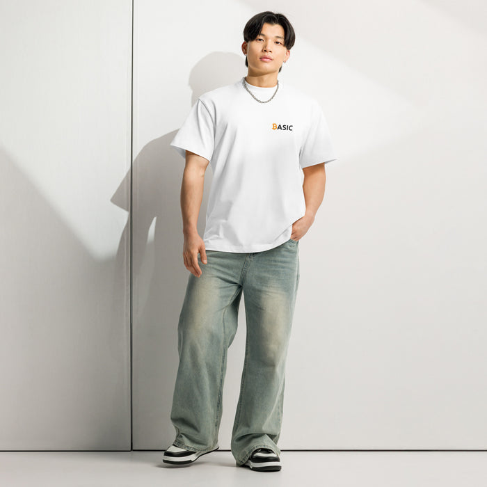 BASIC Tee White - lifestyle